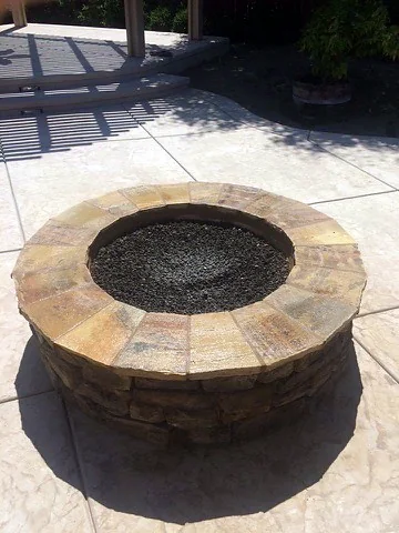 Stone fire pit